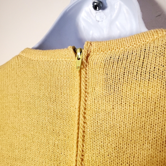 Rare! Retro LEVINO VERNA Yellow Sweater Top Sz. M - Picture 2 of 6